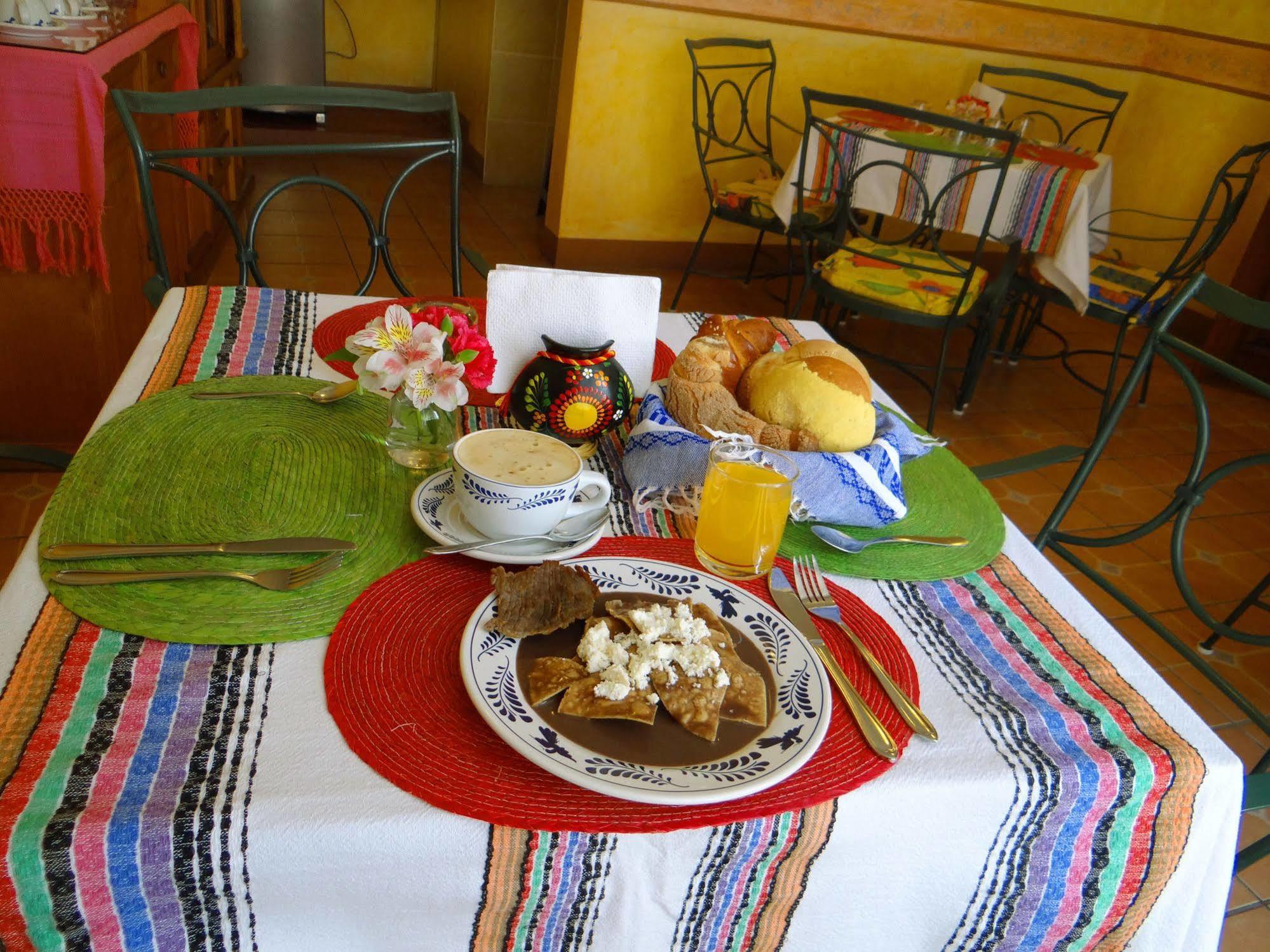 Casa Lidia Hotel Oaxaca Bagian luar foto